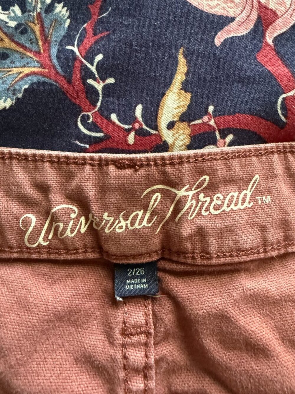 Universal Thread Shorts - Picture 3 of 3